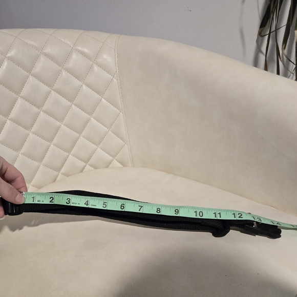 Unisex Black Leather Bag ~ Adjustable Multi-Pocket ~ Travel & Workout - Picture 8 of 9